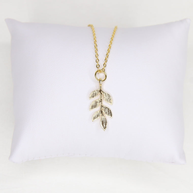 Grace leaf necklace